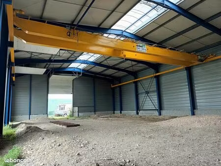 local d'activite 890 m² tancarville