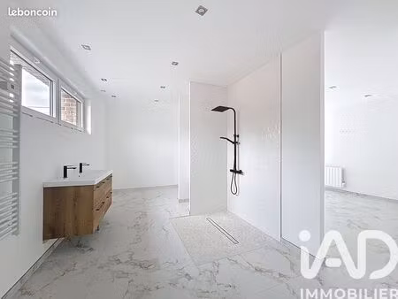 maison 5 pièces 130 m²