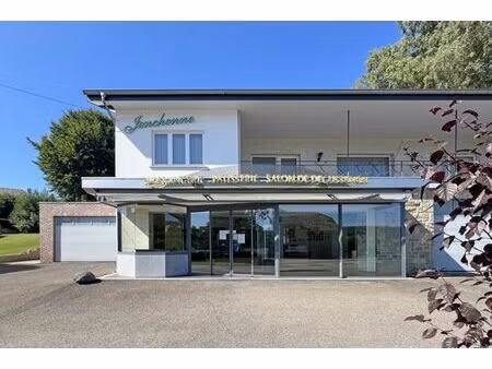 immeuble à usage multiple à ligneuville