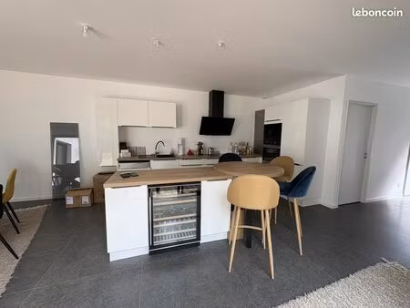 maison 2 pièces 113 m²