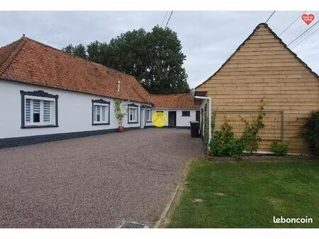 ferme 4 pièces 80 m²