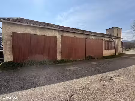 local commercial 250 m²