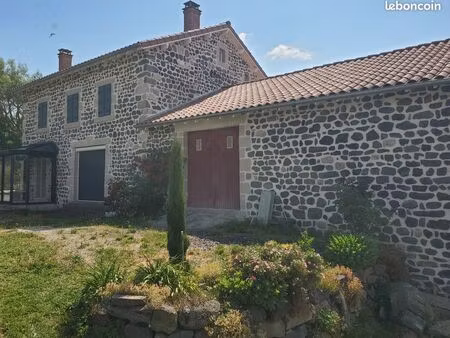 maison 8 pièces 257 m²