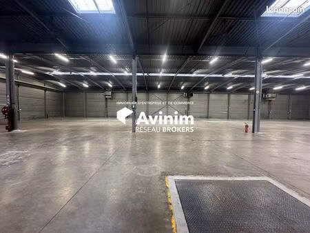 local 2280 m² louvres