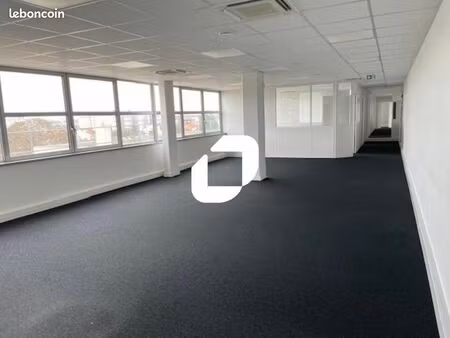 bureaux 135 m²