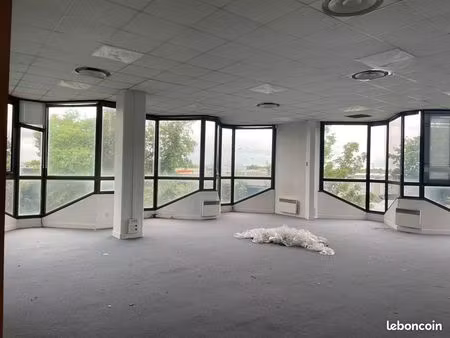 location 600m2 de bureaux dispo immédiatement à gonesse