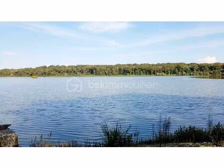 terrain de 240 000 m² à charette-varennes