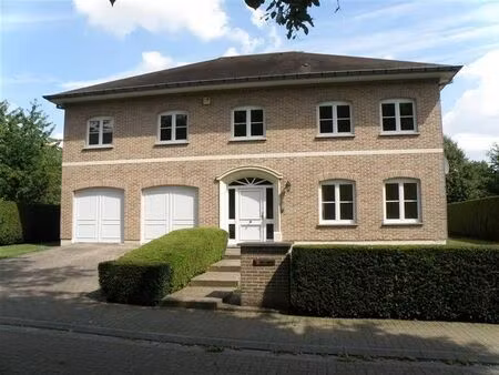 villa spacieuse tb situee !