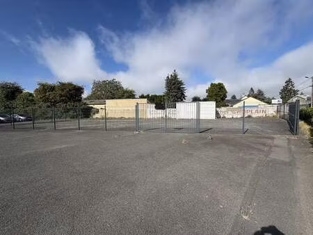 vente garage et parking à cherré (72400) : à vendre / cherré