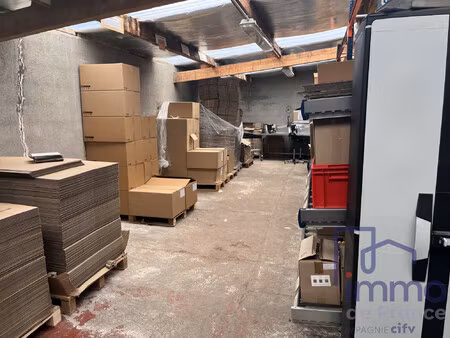 beau local industriel