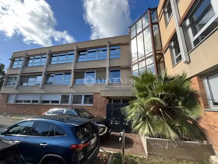 bureaux et activité légère a louer