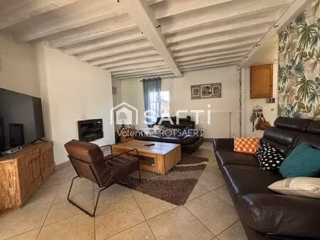 moyvillers  maison avec piscine et dépendances