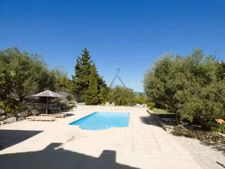 rochemaure  à vendre villa d'environ 130 m² sur terrain de 8200 m² avec piscine