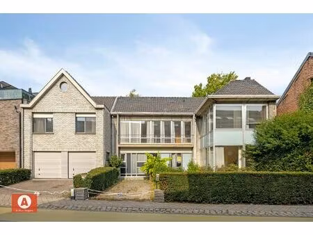 projectgrond in hartje buggenhout met straatbreedte van 20m