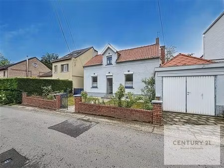 ***option***maison à rénover sur son terrain de 4 82 ares