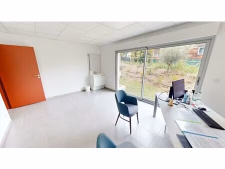 location local professionnel 126m² villeneuve loubet 06270