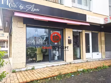 local commercial loué 46m²
