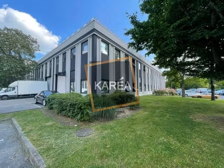 location local professionnel 94m² lognes 77185