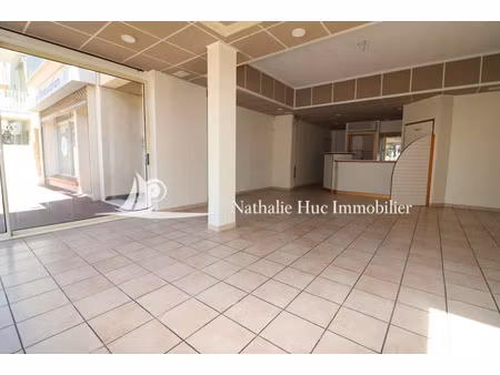 vente local commercial 109m2 canet-plage 66140 - 268000 € - surface privée