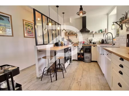 vente appartement bormes-les-mimosas 83230 - - surface privée