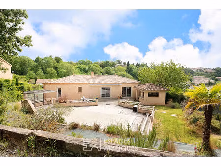 maison familiale lumineuse avec piscine et espace indépendant près d'albi