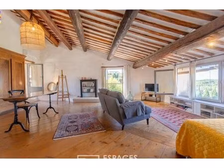 maison de village ouverte sur la nature