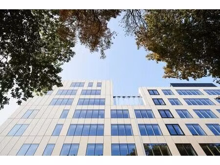 renovated offices to let