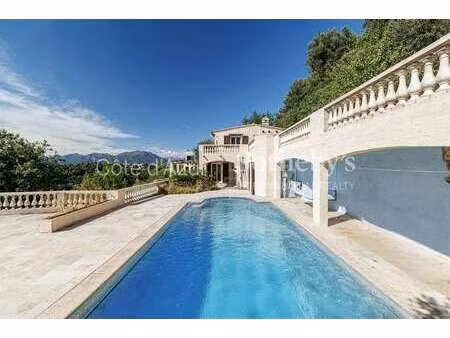 maison de luxe à vendre à aspremont : 825 000 € | 220m²