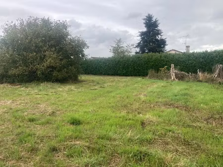 terrain naintre 840 m2