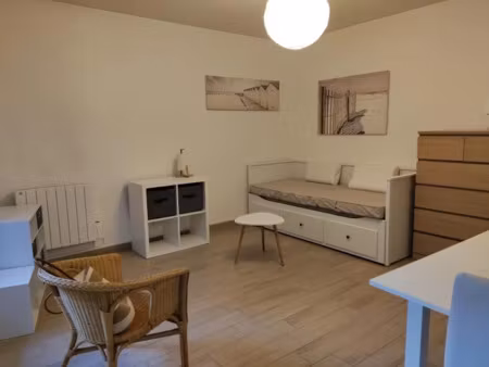 location meublée appartement 1 pièce 31 m² à menton (06500)  650 €