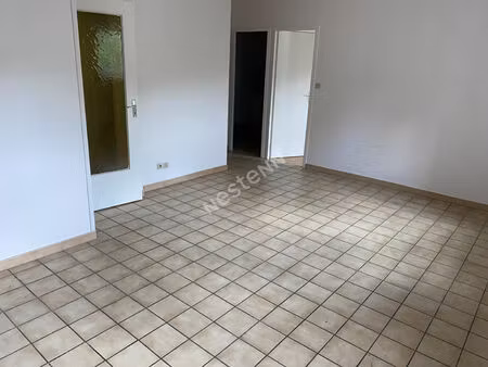 appartement de 2 pièces dans le centre ville de tence