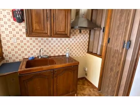 location appartement  m² t-2 à saint-ambroix  430 €