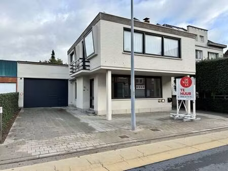 bien professionnel à louer à deerlijk € 850 (ldzts) - dewaele business - kortrijk | zimmo