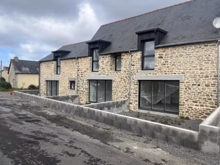 location maison 5 pièces 100 m² à gosné (35140)  955 €