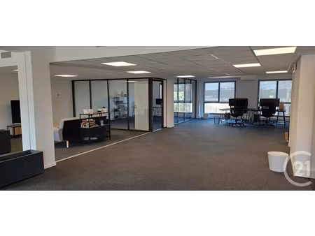 location locaux professionnels à montpellier (34000)  30 100 €