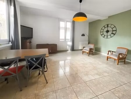 location maison 3 pièces 83 m² à agen (47000)  840 €