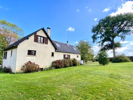 agréable maison - secteur recherché - 4 chambres - grenier aménagé - sous sol avec garage