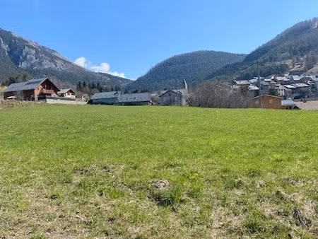 grand terrain constructible