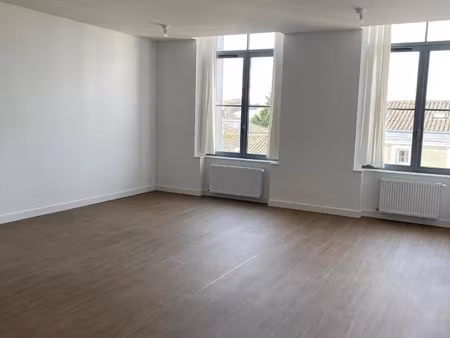 appartement à louer 4 pièces 115.62 m² - blaye (33) - 790€