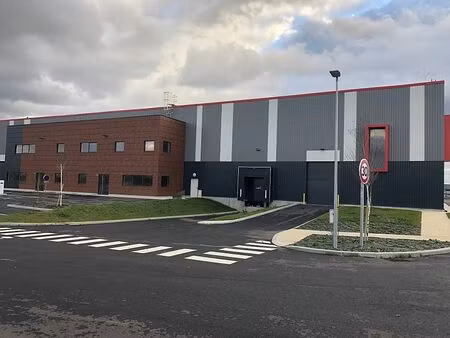 location local d'activités le thillay 1 308 m²
