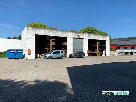 location local d'activités saint alban leysse 895 m²