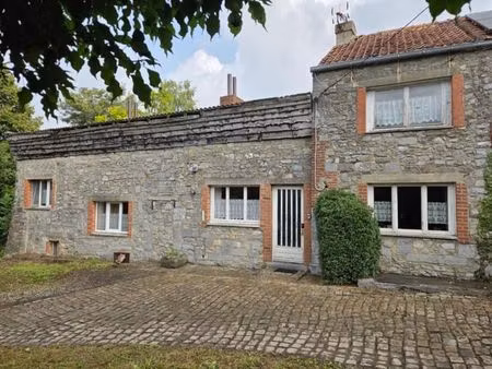 maison d'habitation avec dépendances  jardin et pâtures