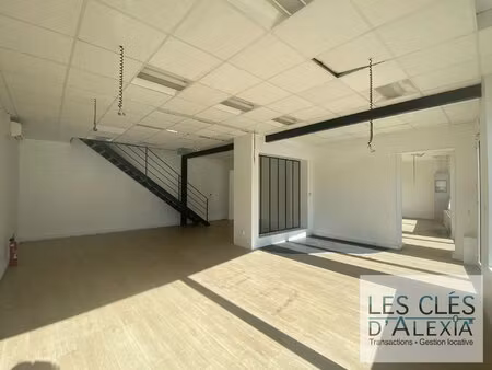 location local commercial 164m² loire sur rhone 69700