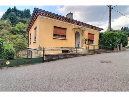 vente maison 4 pièces 75.7 m² à vals-les-bains (07600)  160 000 €
