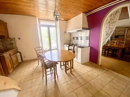 exclusivité maison de village avec jardin