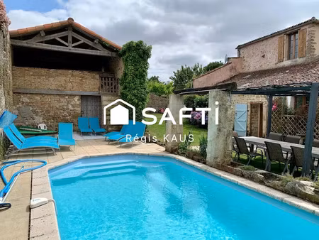 vente maison 12 pièces 296 m² à la chapelle-thémer (85210)  259 900 €