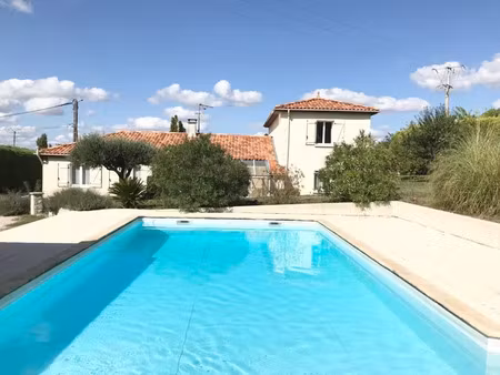 vente maison 6 pièces 182 m² à moulidars (16290)  298 499 €