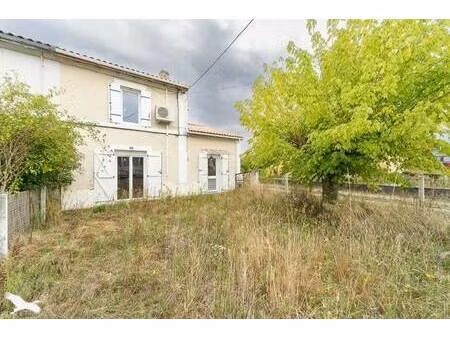 vente maison 4 pièces 112 m² saint-yzan-de-soudiac (33920)