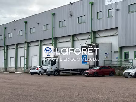 local commercial près de sens à louer