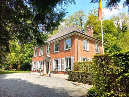 superbe propriété de style classique français